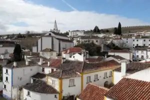 Conheca-a-encantadora-Vila-de-Obidos-em-Portugal.jpg